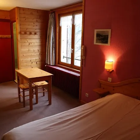 La Ferme Du Bois Barbu 2*